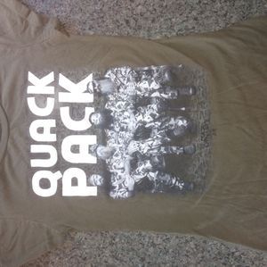 Woman's duck dynasty t-shirt